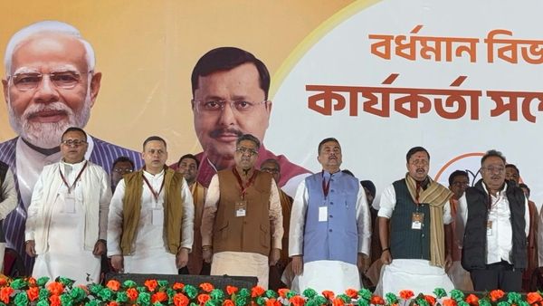 আনন্দপুরে অগ্নিকাণ্ডের ঘটনায় মুখ্যমন্ত্রীর ভূমিকার সমালোচনা শুভেন্দুর, সুজিতের পদত্যাগ দাবি