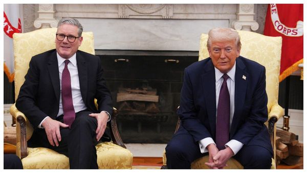 ট্রাম্পের মন্তব্যে ব্রিটেনে ক্ষোভ, ন্যাটোর ভূমিকা নিয়ে ক্ষমা চাইলেন স্টারমার