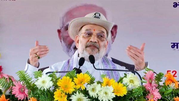 বাংলায় সরকার গড়েই প্রতিটি অনুপ্রবেশকারীকে তাড়ানো হবে, মন্তব্য অমিত শাহের