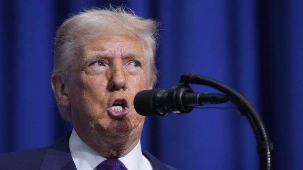 ট্রাম্পের আরোপিত শুল্ক বাতিল করল মার্কিন আদালত, বড় ধাক্কা খেলেও শোধরাবেন কি আমেরিকার রাষ্ট্রপতি?