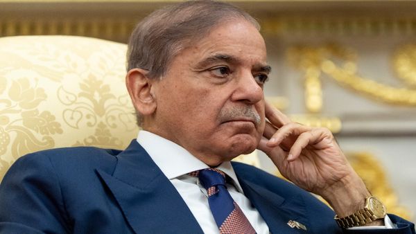 বাংলাদেশে বিএনপি-র জয় নিশ্চিত! তারেককে অভিনন্দন জানাল পাকিস্তান, ঘনিষ্ঠ সম্পর্কের বার্তা ইসলামাবাদের