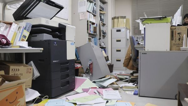 ব্রেকিং: কেঁপে উঠল কলকাতা, রিখটার স্কেলে মাত্রা ৫, এ বার ভূমিকম্পের উৎসস্থল বাংলাদেশের খুলনা