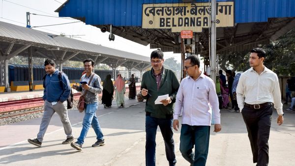 সুপ্রিম কোর্টে অস্বস্তি বাড়ল রাজ্য সরকারের, বেলডাঙার ঘটনা নিয়ে এনআইএকে বড় নির্দেশ শীর্ষ আদালতের
