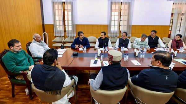 শূন্য থেকে শিক্ষা! বিধানসভা নির্বাচনে জোট নয় বামেদের সঙ্গে, একাই লড়বে কংগ্রেস