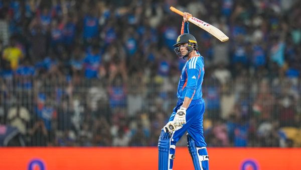 ইডেনে ওয়েস্ট ইন্ডিজের বিরুদ্ধে নামার আগে ভারতীয় দলকে পরামর্শ গাভাসকরের, প্রশংসায় ভরালেন অভিষেককে