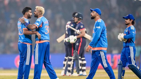 ঈশানের ঝোড়ো অর্ধশতরান, ব্যাটে-বলে অবদান হার্দিকের, দুরন্ত বরুণ, টি২০ বিশ্বকাপে নামিবিয়া-বধ ভারতের