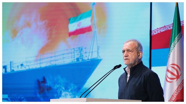 ট্রাম্পের হুমকির আবহে যুক্তরাষ্ট্রের সঙ্গে পরমাণু আলোচনা পুনরায় শুরুর নির্দেশ ইরানের