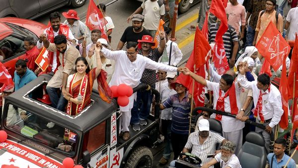 প্রতীকউর কি তৃণমূলের পথে? পদত্যাগের কারণ খোলসা করলেন বাম নেতা