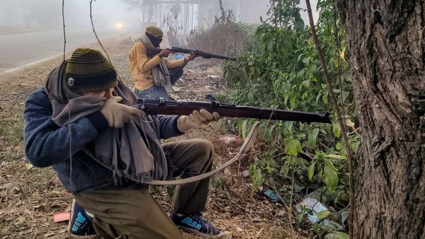 পর পর হামলায় রক্তাক্ত বালোচিস্তান! নেপথ্যে থাকা দুই তরুণীর ছবি প্রকাশ্যে, ভারতের দিকে কেন আঙুল তোলা হল?