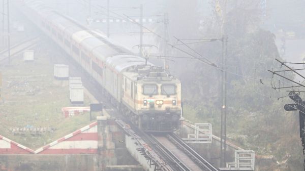 বড় চমক! ৭টি নতুন হাই-স্পিড রেল করিডরের ঘোষণা, কোন কোন জায়গায়? পরিকাঠামোয় বড় জোর কেন্দ্রের