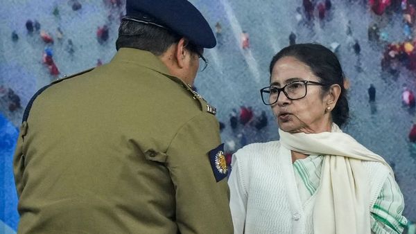 বিধানসভা নির্বাচনের আগে ফের রাজ্য পুলিশে রদবদল! এবার বদলি হলেন চার আইপিএস অফিসার