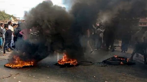 বেলডাঙা হিংসা নিয়ে টানাপোড়েন! 'এনআইএ তদন্তে হস্তক্ষেপ নয়', রাজ্যের আবেদনে কী জানাল সুপ্রিম কোর্ট?