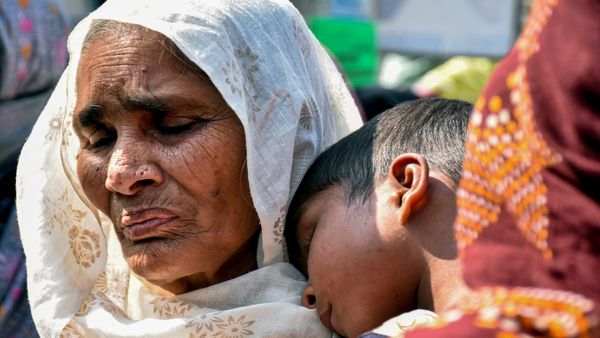 আত্মহত্যা না খুন? কাজে গিয়ে রহস্যমৃত্যু পশ্চিমবঙ্গের বাসিন্দার, ভিনরাজ্যে বাঙালিদের নিরাপত্তা নিয়ে উঠছে প্রশ্ন