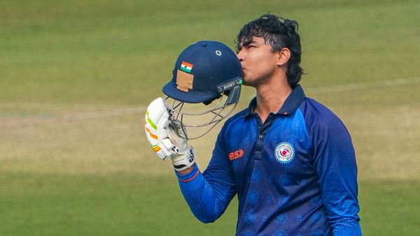 বিধ্বংসী বৈভব! ইংল্যান্ডকে হারিয়ে রেকর্ড সংখ্যক অনূর্ধ্ব-১৯ বিশ্বকাপ জয় ভারতের