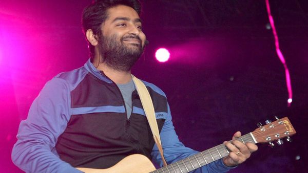 অবসর নয়, আবার শুরু! প্লেব্যাক না করার ঘোষণার পরে প্রথম লাইভ শো, কলকাতার কনসার্টে নতুন অধ্যায় অরিজিৎ সিংয়ের