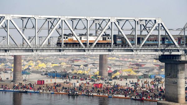 মার্চের গোড়া থেকেই থাকবে শুধু রেলওয়ান, ডাউনলোডে ঝড় তুলে জনপ্রিয়তা লাভ অ্যাপটির