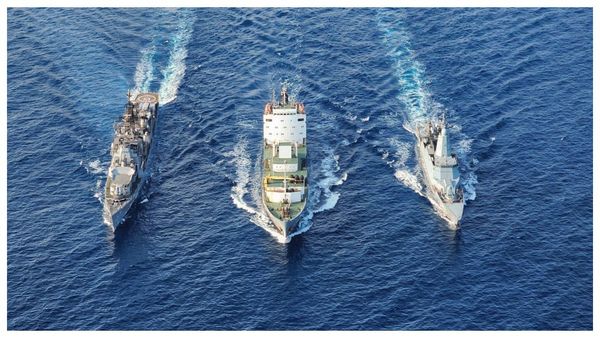 সামুদ্রিক ঐক্যের বার্তা, বিশাখাপত্তনমে ভারতের নৌ মহড়ায় বাংলাদেশের গর্বিত উপস্থিতি