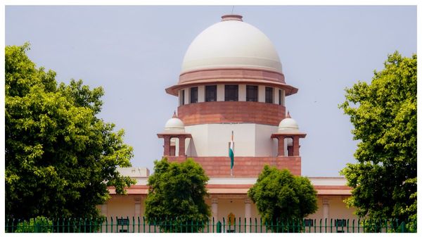 ডিজিটাল তথ্য সুরক্ষা আইন নিয়ে সাংবিধানিক প্রশ্ন, কেন্দ্রকে নোটিস সুপ্রিম কোর্টের