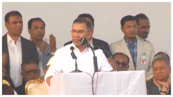 ক্ষমতার পালাবদলের পর সেনাবাহিনীতে বড় রদবদল, ভারত থেকে ডিফেন্স অ্যাডভাইজার প্রত্যাহার