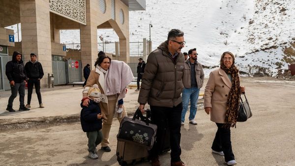 মধ্যপ্রাচ্য সঙ্কট! ইতিমধ্যে মৃত ১৩০০-র বেশি, ঘরছাড়া লক্ষাধিক মানুষ