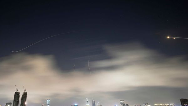 ইরানের হুমকি! এপ্রিলের শুরু থেকেই হামলা হতে চলেছে গুগল-অ্যাপল সহ ১৮টি মার্কিন কোম্পানিতে