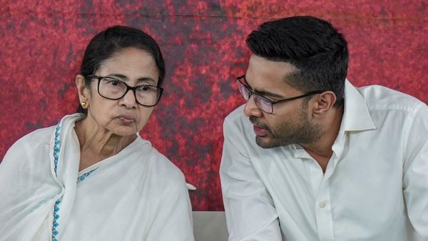 আমিই তাঁদের প্রথম বদলি করব...কাদের উদ্দেশে বার্তা মমতার?