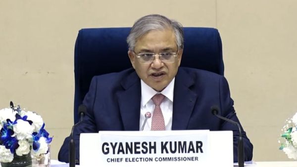 পশ্চিমবঙ্গে বিধানসভা নির্বাচন কত দফায়? অন্য রাজ্য ও কেন্দ্রশাসিত অঞ্চলগুলিতে ভোট কবে? জানুন বিস্তারিত