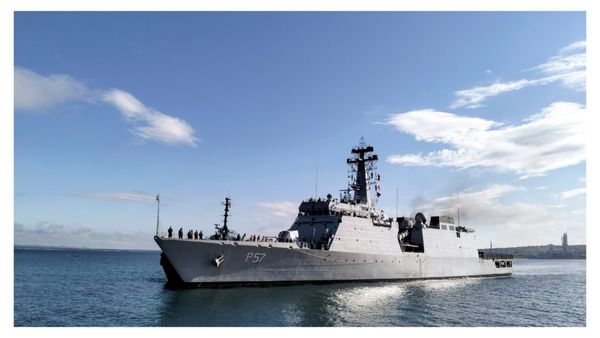 ভারত মহাসাগরে যুক্তরাষ্ট্র যুক্তরাজ্যের ঘাঁটি লক্ষ্য করে ইরানের ক্ষেপণাস্ত্র হামলা