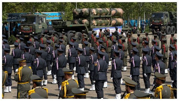 অগ্নিগর্ভ মধ্যপ্রাচ্য, আমেরিকা ও ইজরায়েলের যৌথ হামলায় তেহরান কাঁপল, পূর্ণাঙ্গ যুদ্ধের আশঙ্কা ঘনাচ্ছে