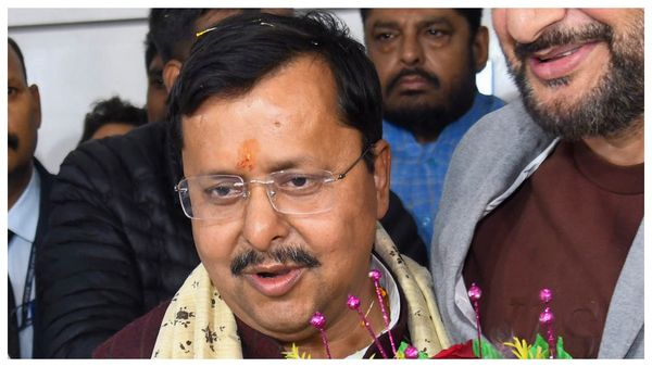 রাজ্যসভায় জয়, তবু ইস্তফায় দেরি, স্পিকারকে অপেক্ষায় রেখেই বিহার ছাড়লেন নিতিন নবীন