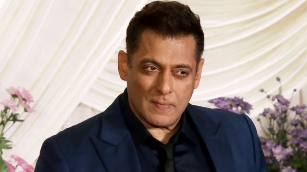 হঠাৎ নাম বদল! 'গলওয়ান' থেকে 'মাতৃভূমি', কেন ছবির নাম বদলালেন সলমন খান?