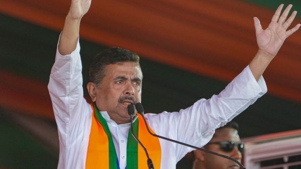 আরজি কর লিফ্‌টকাণ্ডে রাজনৈতিক ঝড়! 'এটা দুর্ঘটনা নয়, খুন', মমতাকে সরাসরি নিশানা শুভেন্দুর