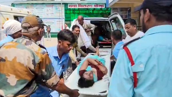 পুণ্যের খোঁজে মর্মান্তিক পরিণতি! বিহারের মন্দিরে ভিড়ের চাপে পদপিষ্ট হয়ে মৃত ৮, আহত একাধিক