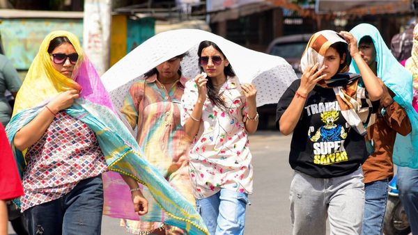 হোলিতে বসন্তের বদলে গরমের ছাপ! দক্ষিণবঙ্গে বাড়ছে পারদ, কেমন থাকবে আবহাওয়া? কী জানাচ্ছে হাওয়া অফিস?