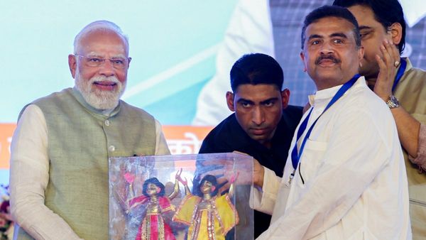 নন্দীগ্রামের সঙ্গে মমতার ভবানীপুরেও লড়বেন শুভেন্দু, বিজেপির প্রথম দফার তালিকায় প্রার্থী কারা?