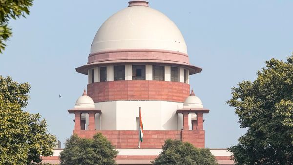 কালিয়াচক কাণ্ডে কড়া বার্তা সুপ্রিম কোর্টের! 'রাজনীতি নয়, বিচারকদের নিরাপত্তাই...', কী কী বলল শীর্ষ আদালত?