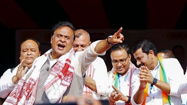 'অসমে ১০০, বাংলায় ২০০ আসন পাবে বিজেপি', উত্তরবঙ্গের সভা থেকে ভবিষ্যদ্বাণী হিমন্ত বিশ্ব শর্মার