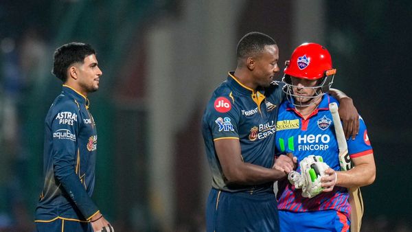 'কিলার' মিলারের 'ব্রেইন ফেড'! দিল্লির বিরুদ্ধে গুজরাত জিতল ১ রানে