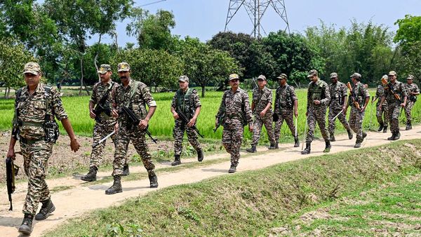 প্রথম দফায় নিশ্ছিদ্র নিরাপত্তা ব্যবস্থা, কোন জেলায় আধাসেনা-পুলিশ নিয়ে কত বাহিনী? জানুন বিস্তারিত