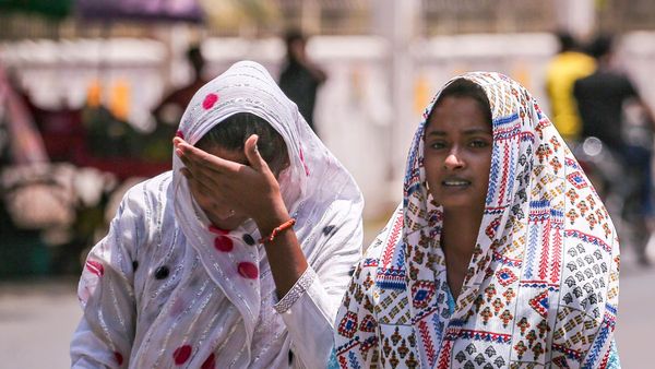 গরমে পুড়ছে গোটা ভারত, তারই মধ্যে স্বস্তির খবর কয়েকটি রাজ্যে, বাংলায় কবে-কোথায় বৃষ্টির পূর্বাভাস?