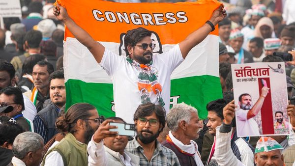 পশ্চিমবঙ্গ কংগ্রেস প্রার্থী তালিকায় বড় রদবদল ৭টি বিধানসভা কেন্দ্রে