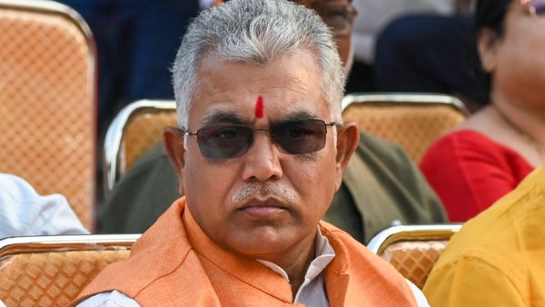 কালিয়াচক কাণ্ডে উত্তেজনা চরমে! বিচারকদের ঘেরাও-ভাঙচুরে তৃণমূলকে নিশানা সুকান্তর, কী বললেন দিলীপ?