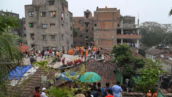 তিলজলা কাণ্ডের জের! সমস্ত অবৈধ নির্মাণ ও কারখানা ভাঙার কড়া নির্দেশ মুখ্যমন্ত্রী শুভেন্দু অধিকারীর