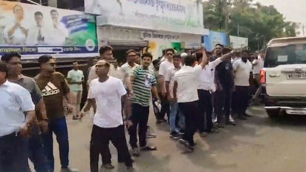 হুমকি দিচ্ছে তৃণমূল, ফলতায় পুনর্নির্বাচন ও নিরাপত্তা চেয়ে রাস্তায় প্রতিবাদে নামল এলাকাবাসী