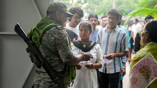 ডায়মন্ড হারবার ও মগরাহাটের পুনর্নির্বাচনেও রেকর্ড ভোটদান, ছাড়াল ৯০ শতাংশ