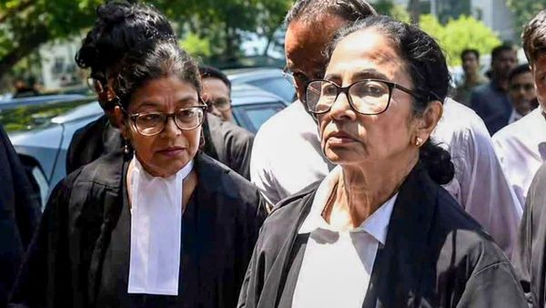 হাইকোর্টে মমতাকে লক্ষ্য করে ‘চোর’ স্লোগান, তৃণমূলের কৃতকর্মকেই দায়ী করলেন শমীক