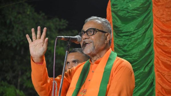 টাটা গোষ্ঠীকে বাংলায় ফেরাবেন! শিল্পমন্ত্রীর দায়িত্ব নিয়েই আত্মবিশ্বাসী ঘোষণা তাপস রায়ের