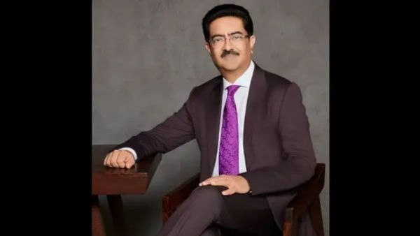 ১৭,২০০ কোটি টাকার মেগা ডিল! ভারতের গ্রিন এনার্জি সেক্টরে নতুন দিশা দিতে চলেছে আদিত্য বিড়লা গ্রুপ