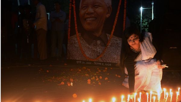 বাংলাদেশে এসে আম খেতে চেয়েছিলেন নেলসন ম্যান্ডেলা