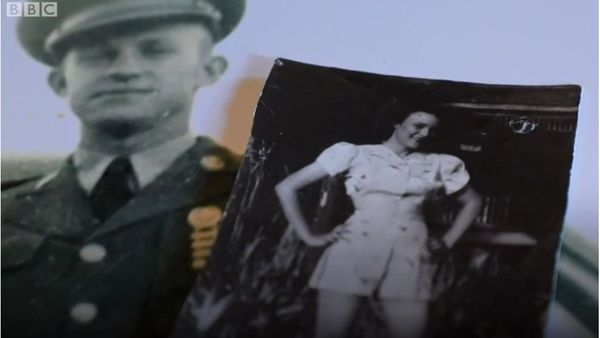 দ্বিতীয় বিশ্বযুদ্ধের ৭৫ বছর পর দেখা হল হারানো প্রেমিক যুগলের